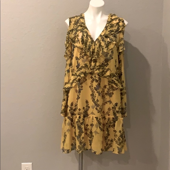 BCBG Maxazria Dress - Picture 3 of 9